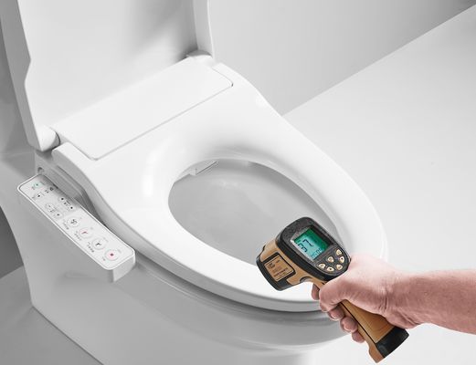 Mise à niveau de salle de bains sans effort Couverture automatique du siège avec fonction avancée télécommande et panneau de contrôle latéral